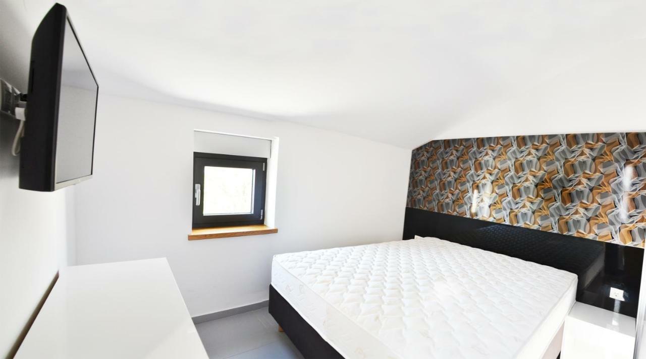 House Art Apartment Malinska