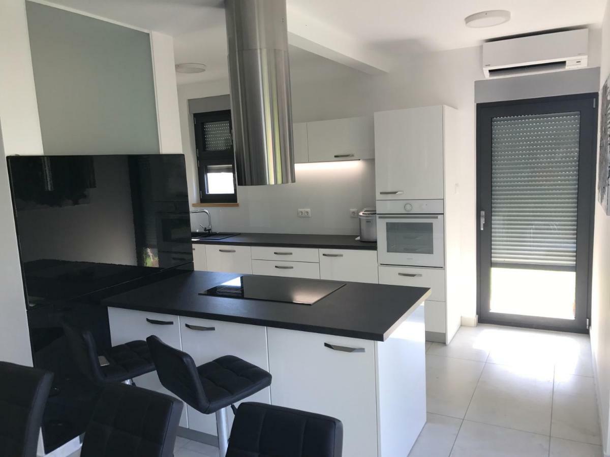 House Art Apartment Malinska